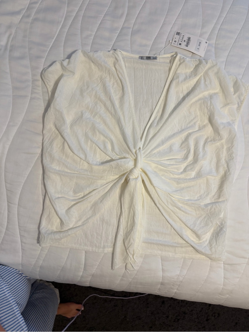 Zara Off-White Front Twist Crop Top